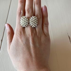 Beaded bow ring